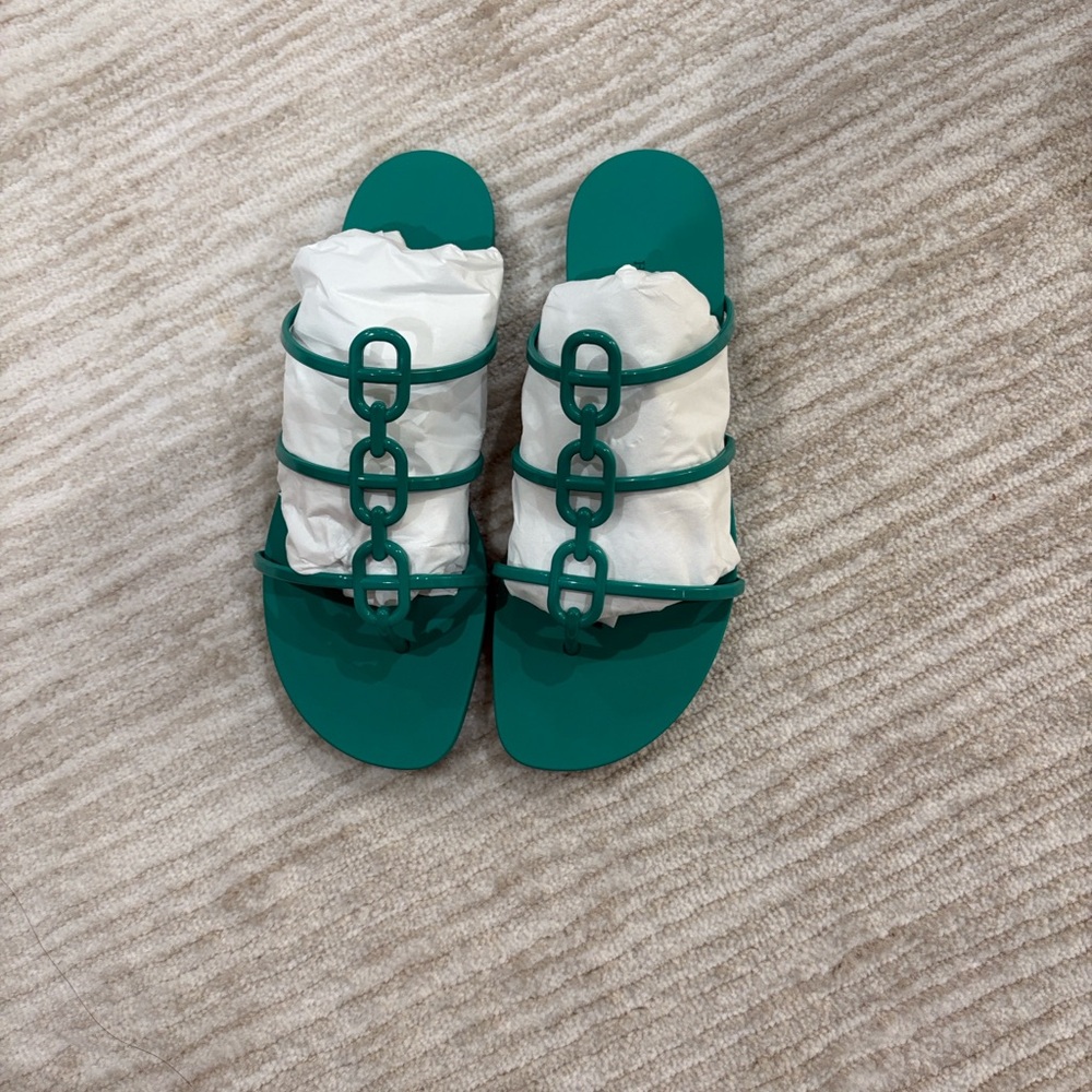 Brand new Hermes Mykonos sandal green vert
